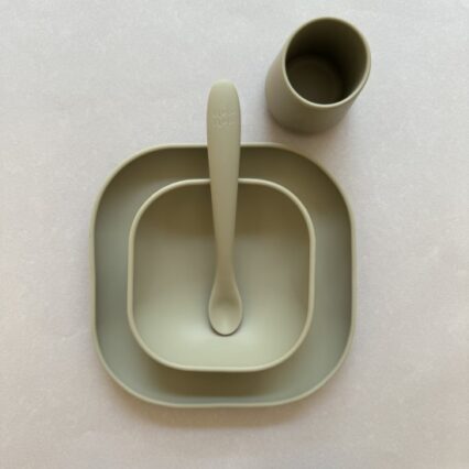 TINY FEEDER KIT FOR NEWBORN SAGE 6-12m Εκπαιδευτικό Σετ Φαγητού για βρέφη