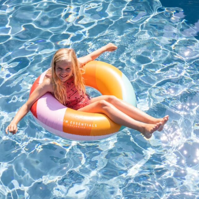 Swim Essentials: Σωσίβιο ⌀90εκ. για παιδιά από 6+ ετών - "Rainbow" - Image 3