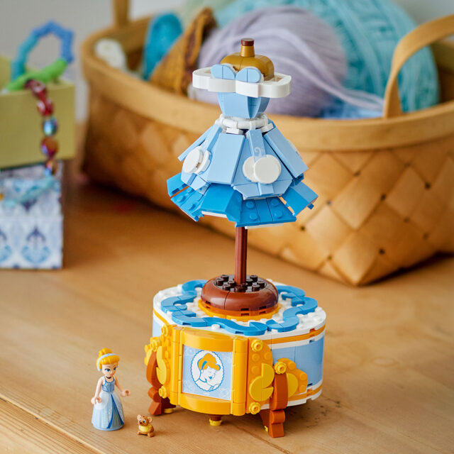 LEGO® DISNEY PRINCESS ΤΟ ΦΟΡΕΜΑ ΤΗΣ ΣΤΑΧΤΟΠΟΥΤΑΣ - Image 6