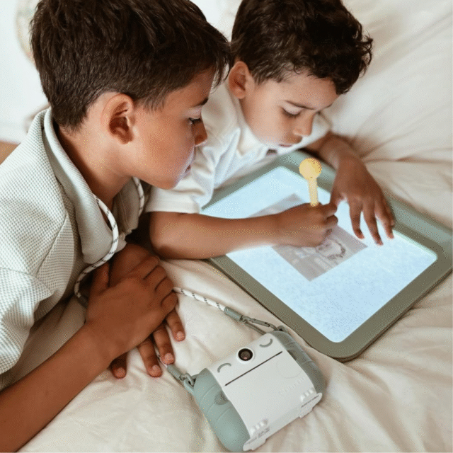 Tablet ζωγραφικής με φως, 2 όψεων με οθόνη LΕD & μαυροπίνακα - Image 6
